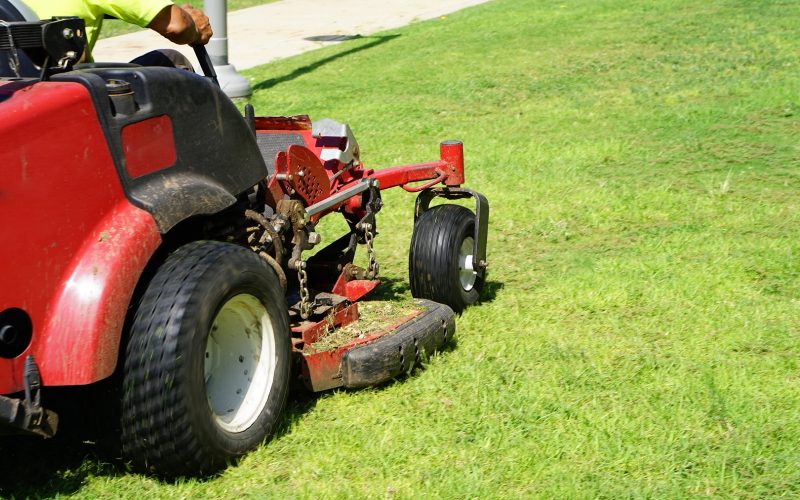 Auto,Lawn,Mower.,Lawn,Care.,Riding,Mower.,Grass
